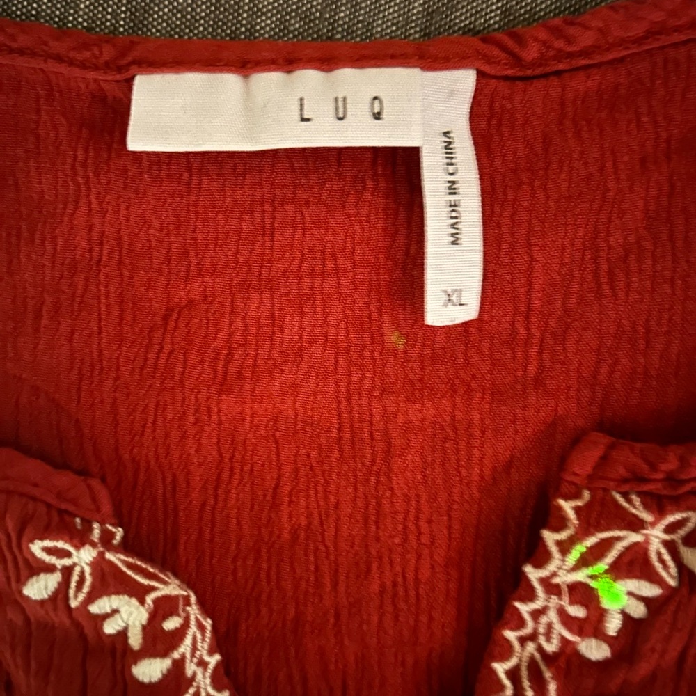 Luq high low tank top